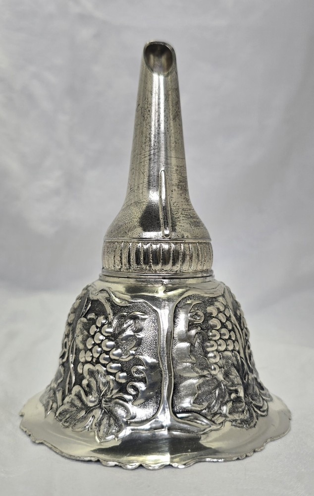 Silver Plated Wine Aerator (Grape Clusters on Gables)