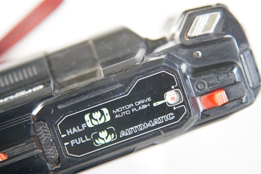 Argus Automatic Point & Shoot Compact Camera Flash 35mm Film Black Case