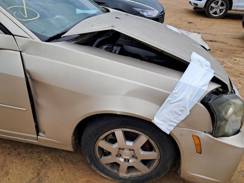 CTS 2006 Glove Box 4808154