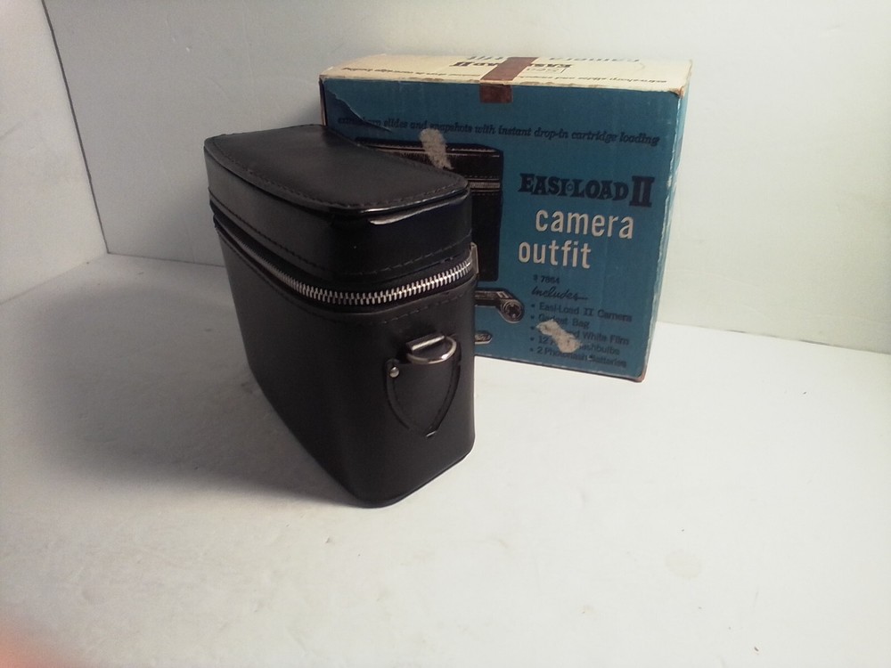 Sears 126 EASI-LOAD II Camera, Carrying Case, Instructions, and Flash Bulbs