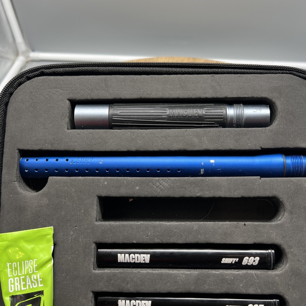 MacDev Cyborg 6 Paintball Marker CO221 Blue