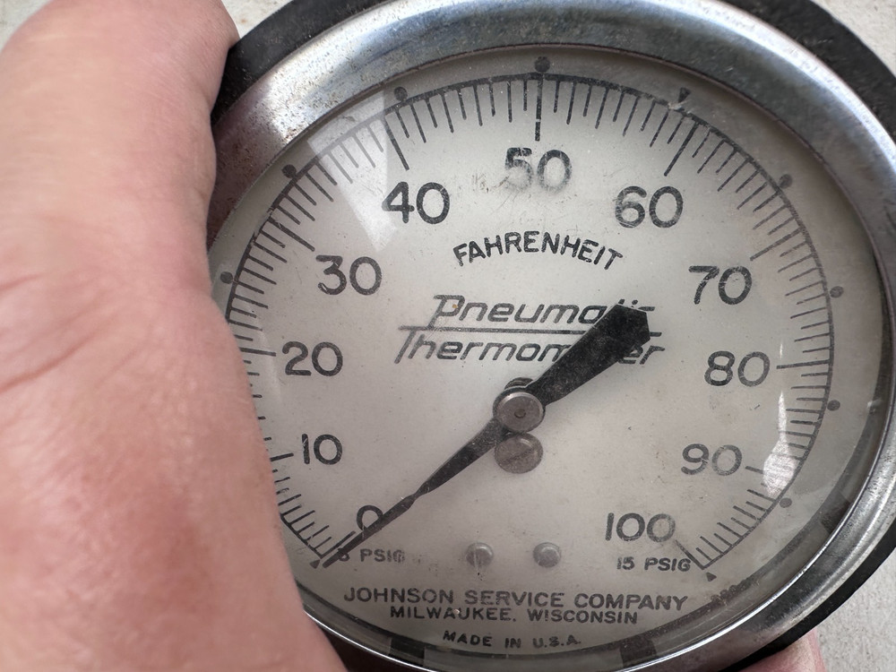JOHNSON SERVICE CO Pneumatic Thermometer