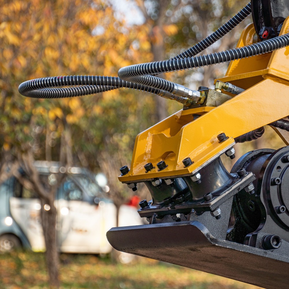 Heavy Duty Hydraulic Compactor Attachment Ft With 1-2 Ton TYPHON Mini Excavators