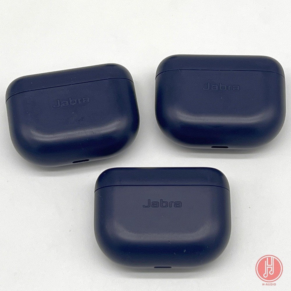 Jabra Elite 8 Active Navy Charging Case Only – Tested – Good Condition