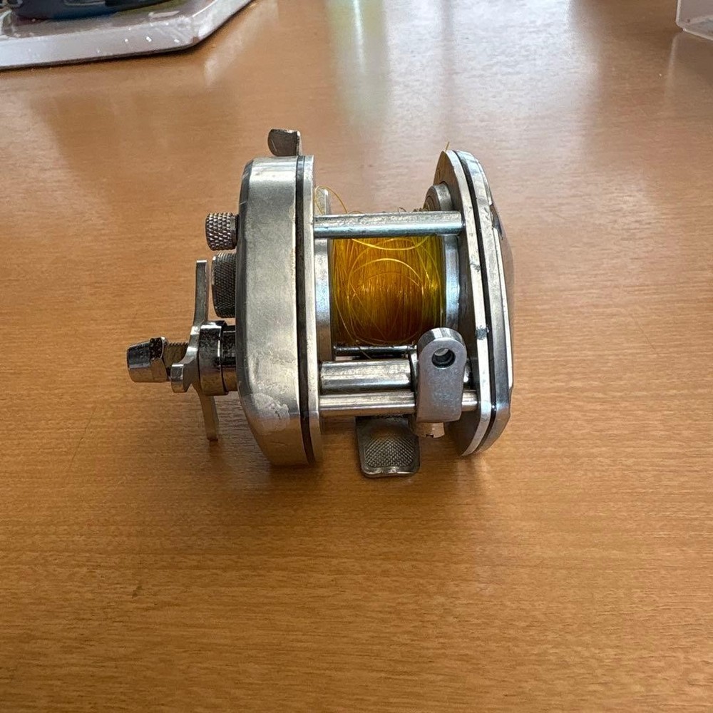 Shimano Bantam 300 Spinning Reel No Handle Used