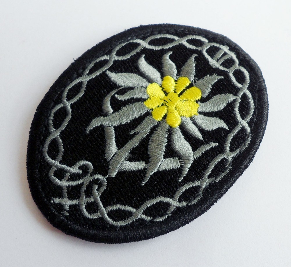 WWII GERMAN EDELWEISS EMBROIDERY PATCH