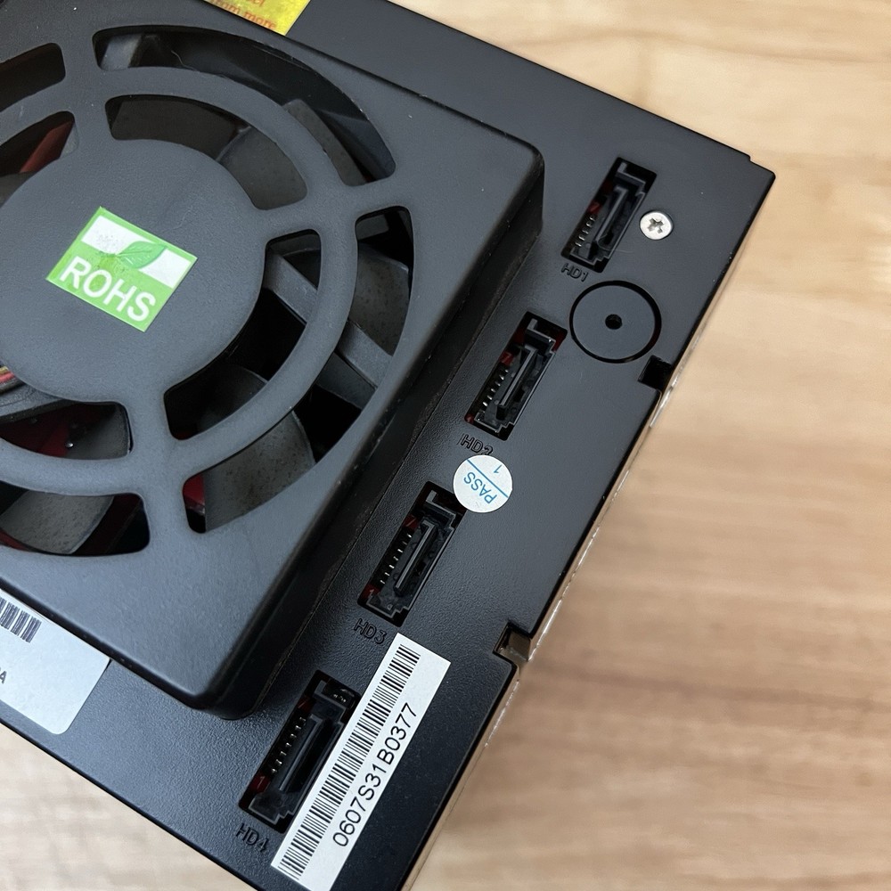 Addonics - Disk Array 4SA Storage Drive Cage