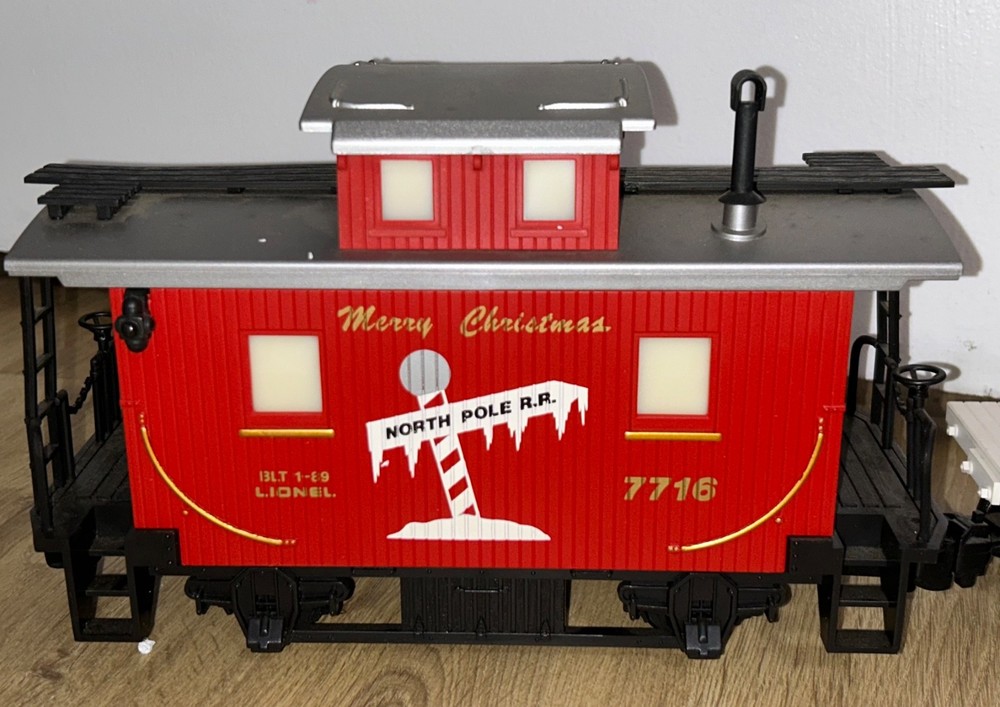 Lionel G Scale North Pole Railroad Train Set 8-81004 Tested & Working!