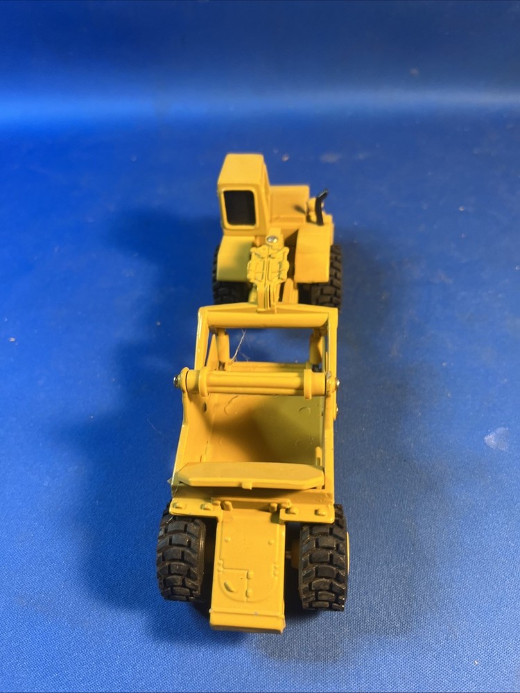 Norscot Caterpillar CAT 613C Scraper 1/64