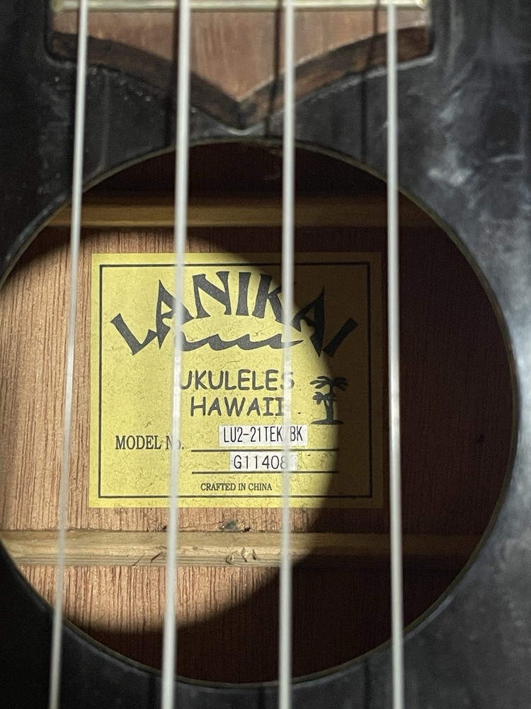 Lanikai Ukulele - Black Electric