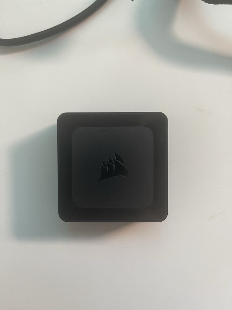 iCUE LINK System Hub, Black