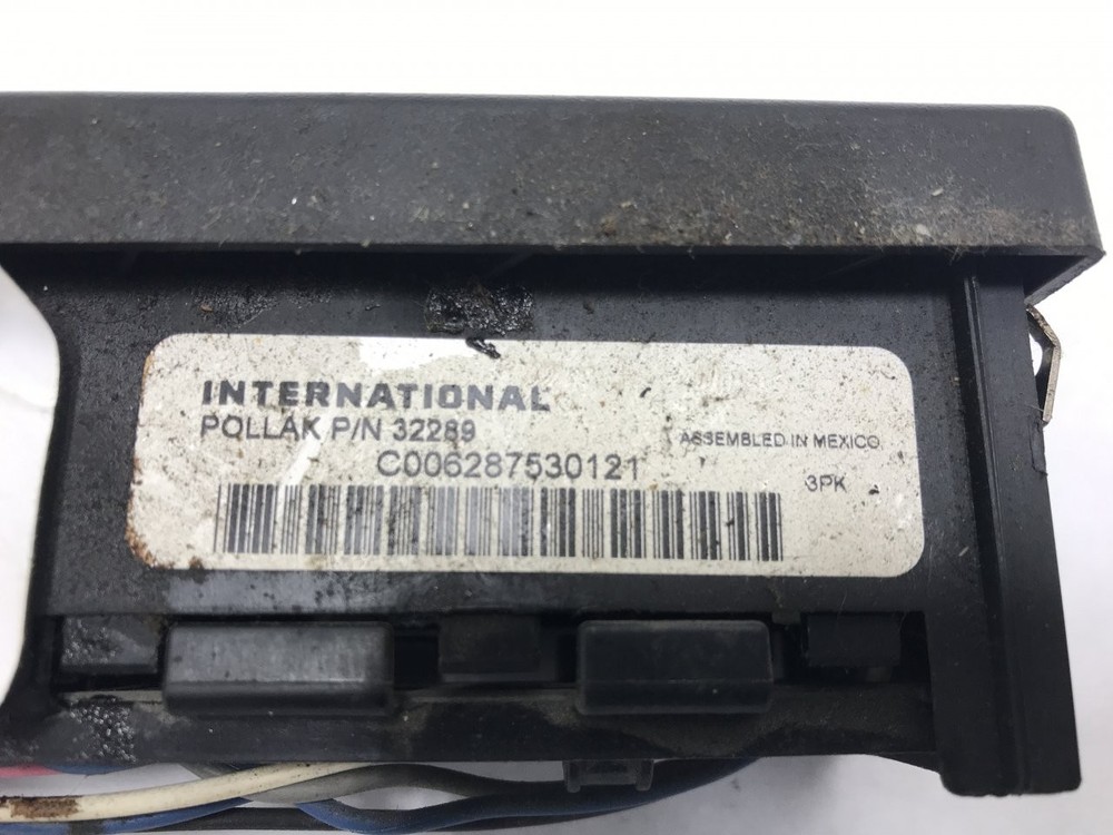 International 4400 SWITCH Dash Panel - Used