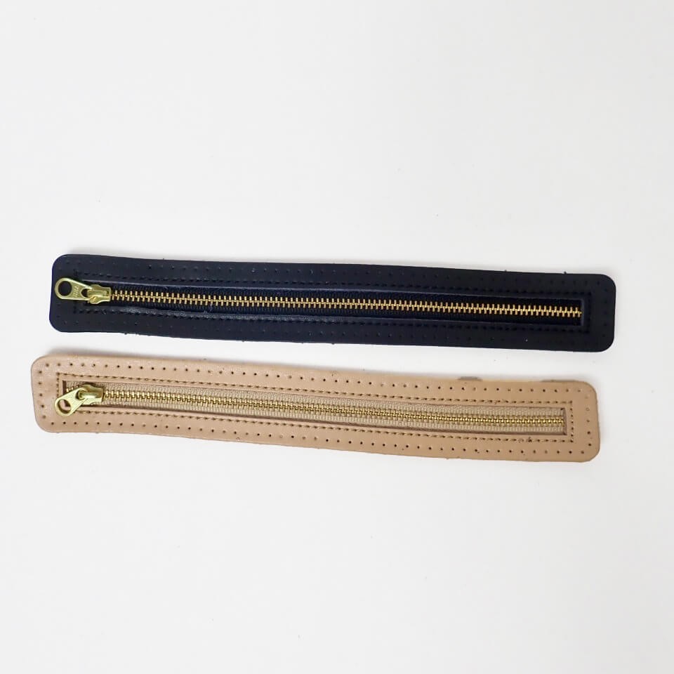 Genuine Leather Zipper Pull (Large 22cm x 3cm) Black