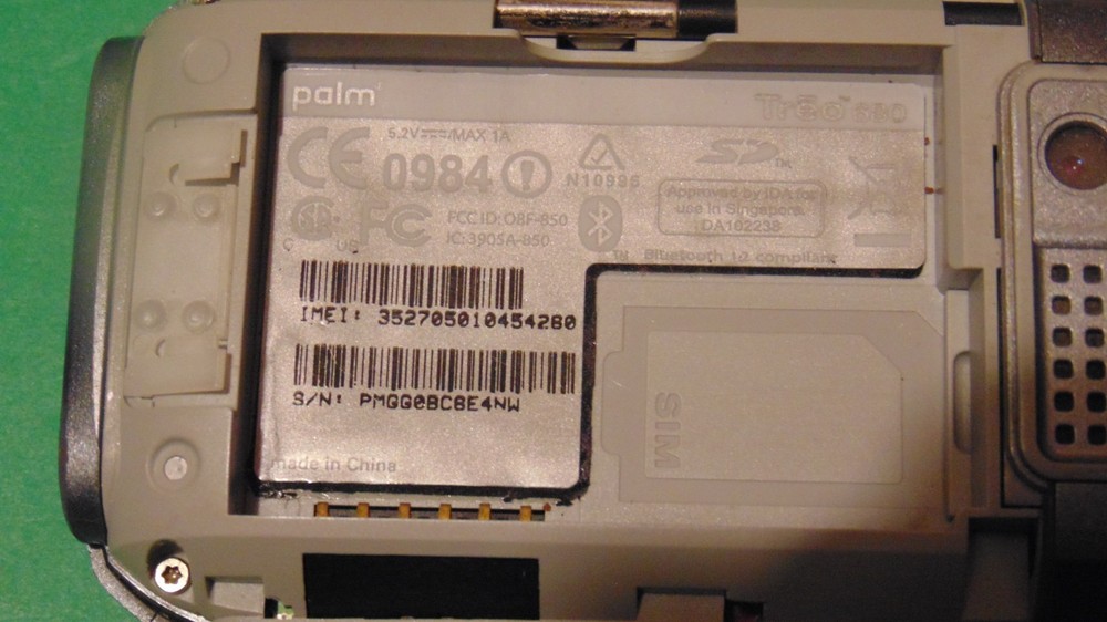 MOBILE PHONE HANDHELD - PALM TREO 680