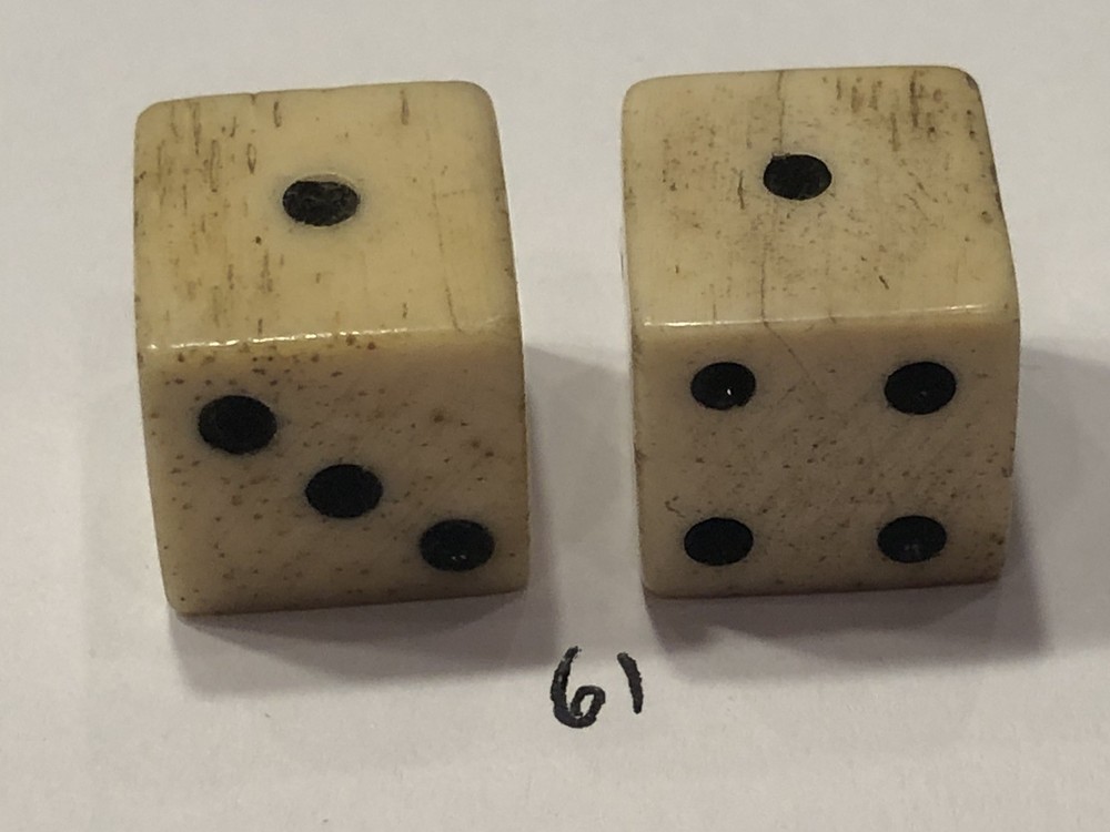 vintage Pair Bone (Bovine) Dice 1/2”