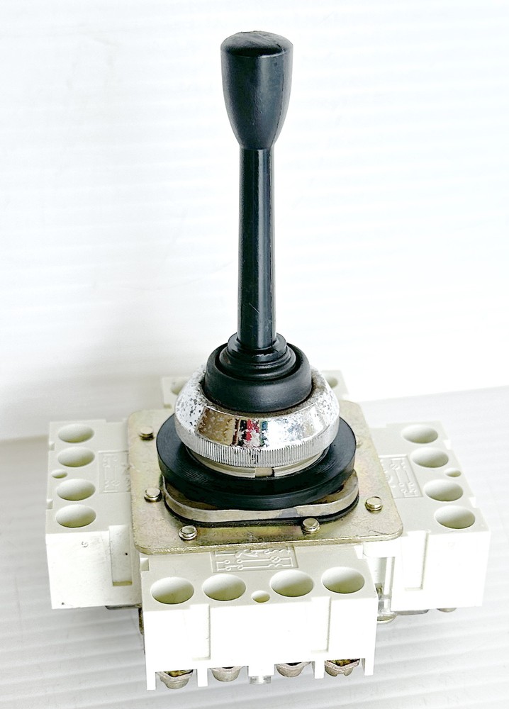 Schneider XD2CC1111 Two Axis Joystick Controller