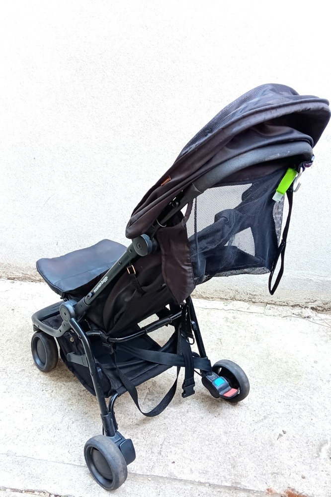Mountain Buggy Nano Stroller Black in good condition