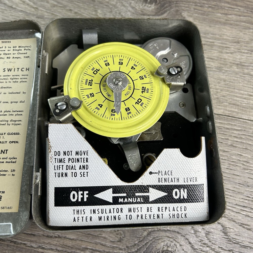 Dayton 2E025 Short Range Timer 125V 5-60Mins Oem