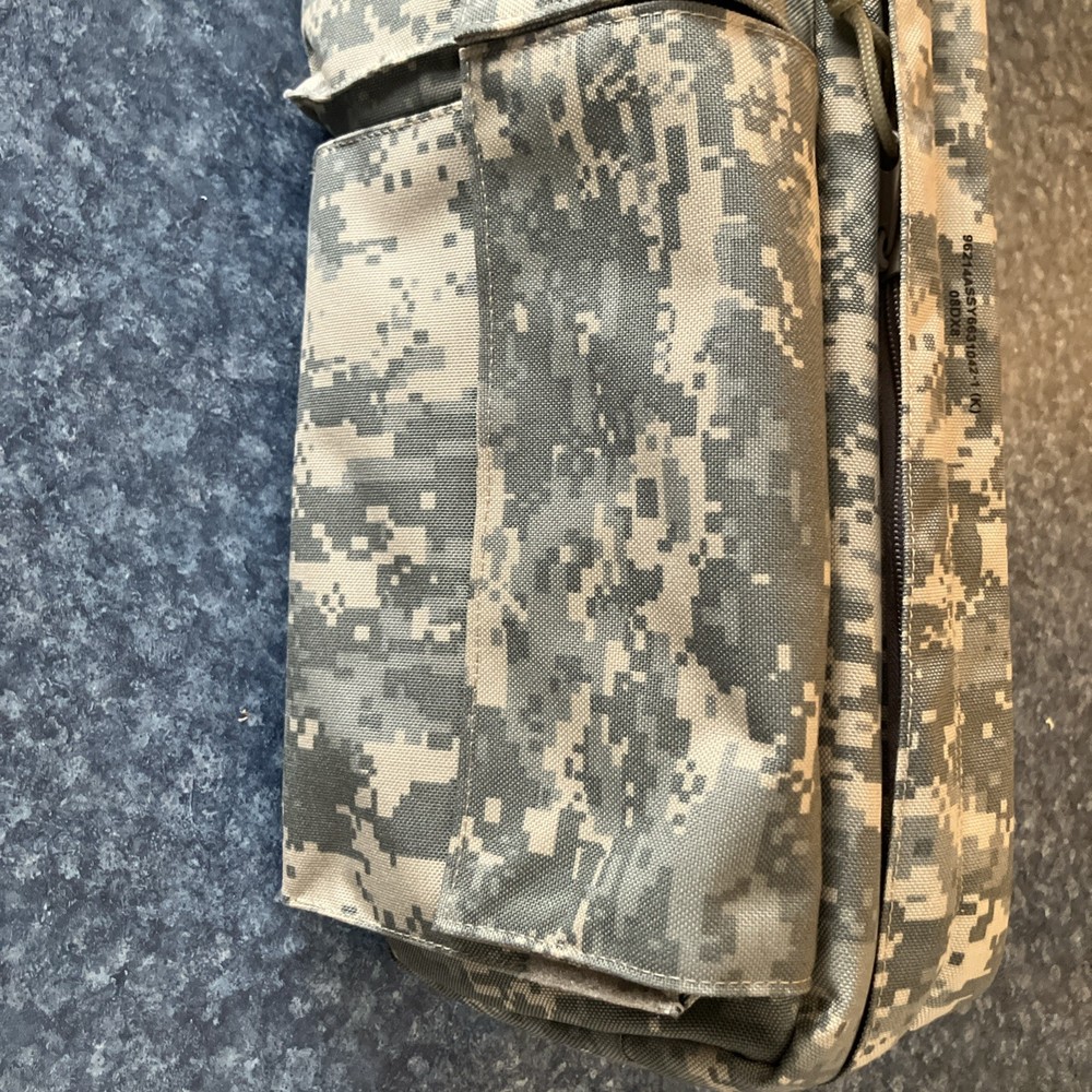 US ARMY ACU/MOLLE “Optical Instrument Case