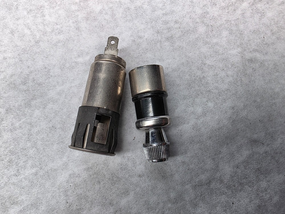 71-87 Toronado Cigarette Lighter w Element PONIN49300