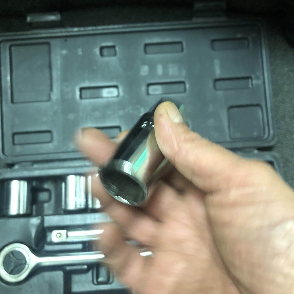 Draper Metric Socket Set, 1/2" Sq. Dr. (14Piece) 21mm piece is missing