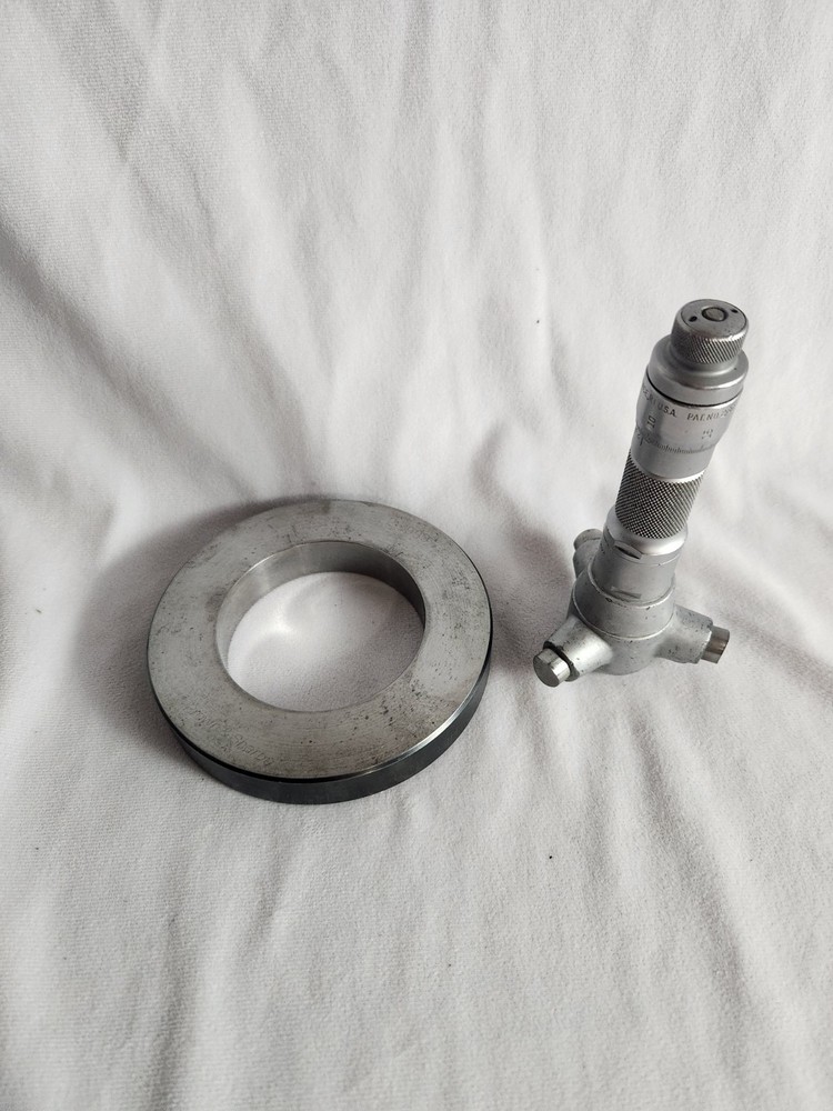 Brown & Sharpe Internal Bore Micrometer Range 2.400"- 2.800” - Model 281 W/ring
