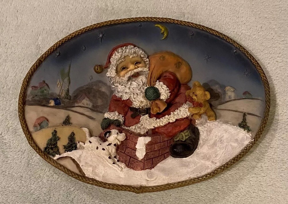 3D Santa Going Down Chimney Decorative Plate