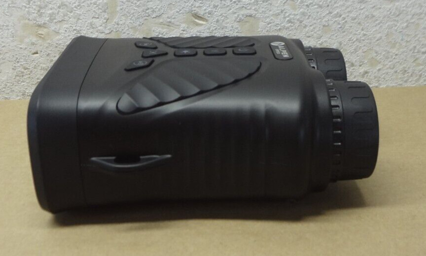 Alpen Optics Night Vision Digital Binoculars Kit with Carry Case, Strap & Tripod