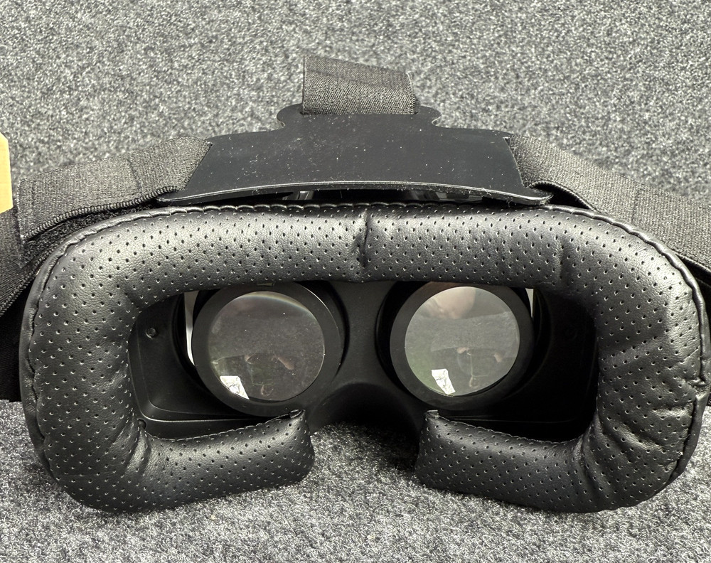 ONN White Virtual Reality VR Smartphone Headset for Apple or Android Black White