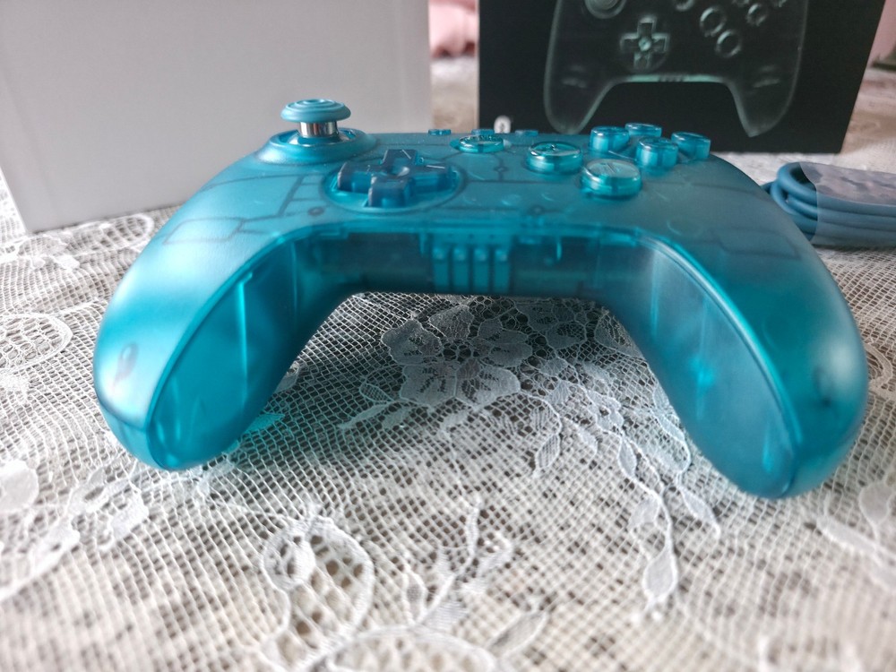 8BitDo Controller - Funtastic Edition - Ice NINTENDO 64 Switch 2