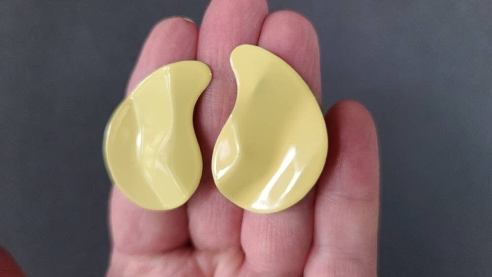1980s Wavy Yellow Earrings