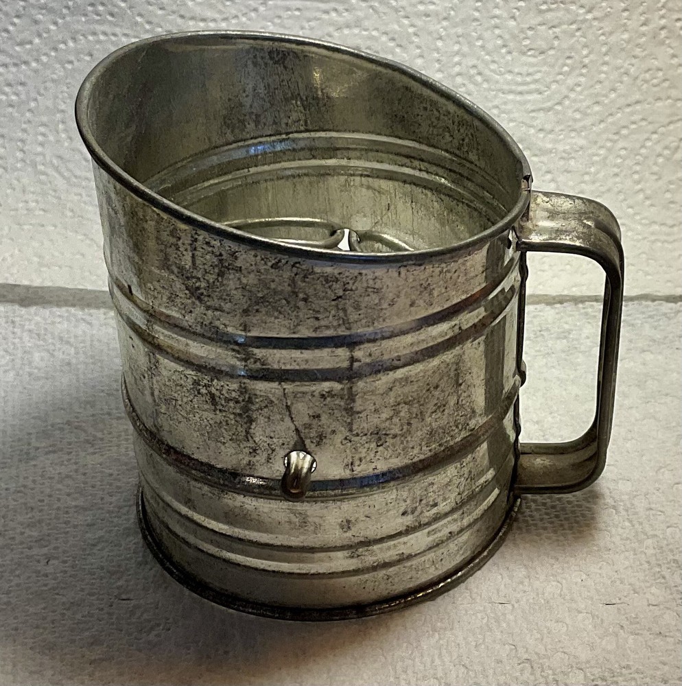 Vintage 1 Cup Four Sifter USA