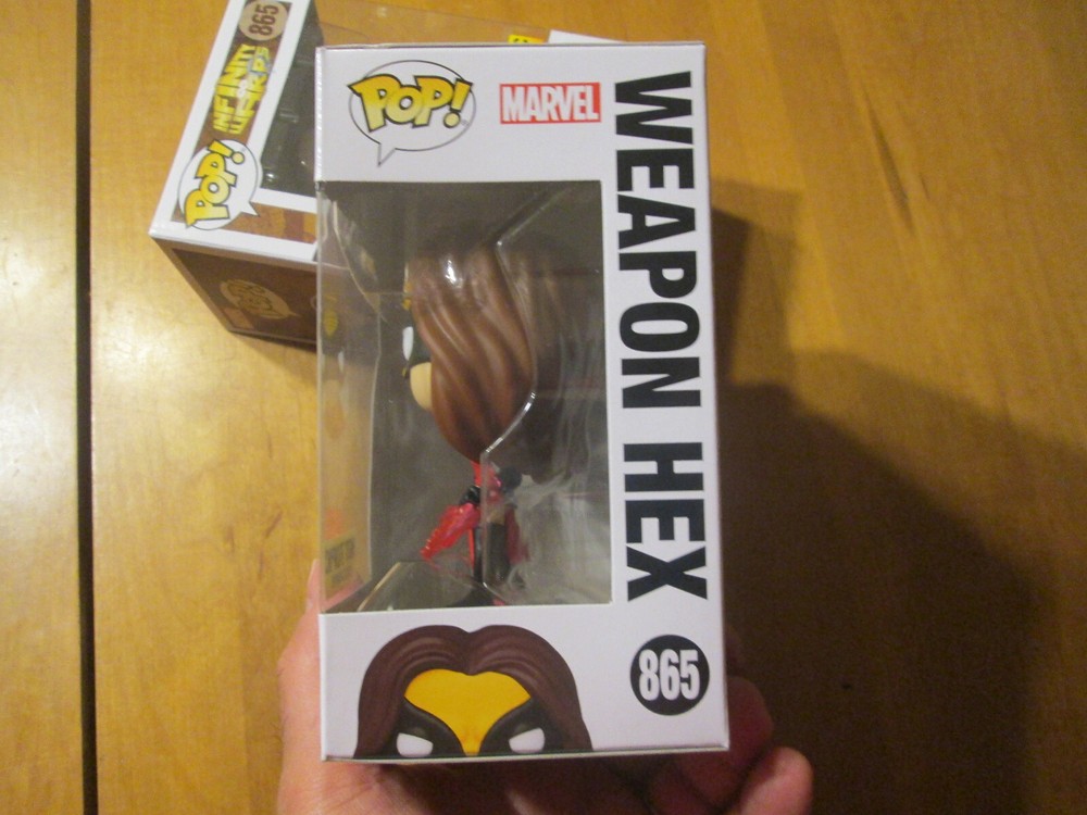 Funko POP MARVEL INFINITY WARPS WEAPON HEX # 865 EXCLUSIVE HOT TOPIC