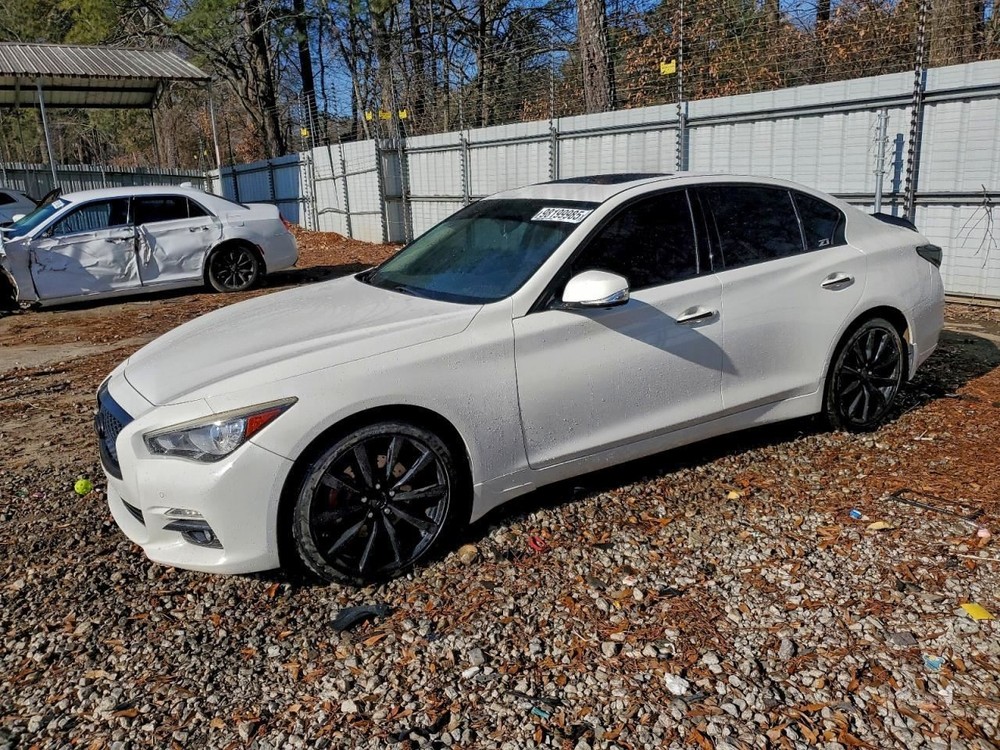 Q50       2017 Glove Box 4942770
