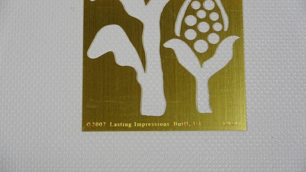 Corn With Husk - Lasting Impressions Stencil Template - L9541 - 2007
