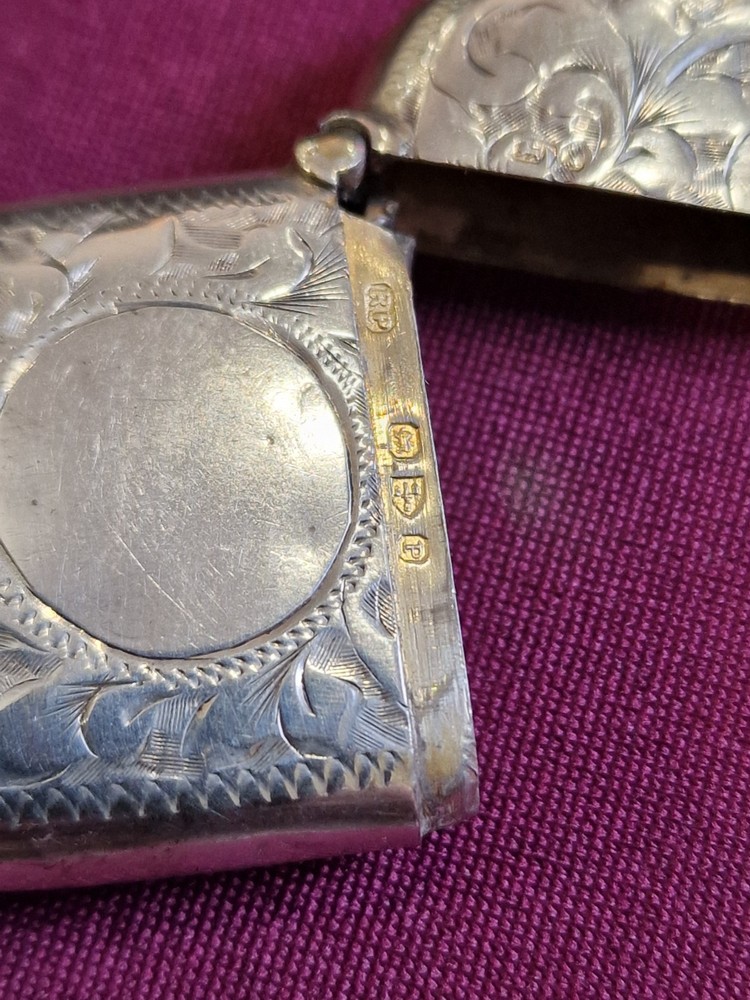 STERLING SILVER VESTA CASE CHESTER 1898 VICTORIAN ROBERT PRINGLE NO INITIALS