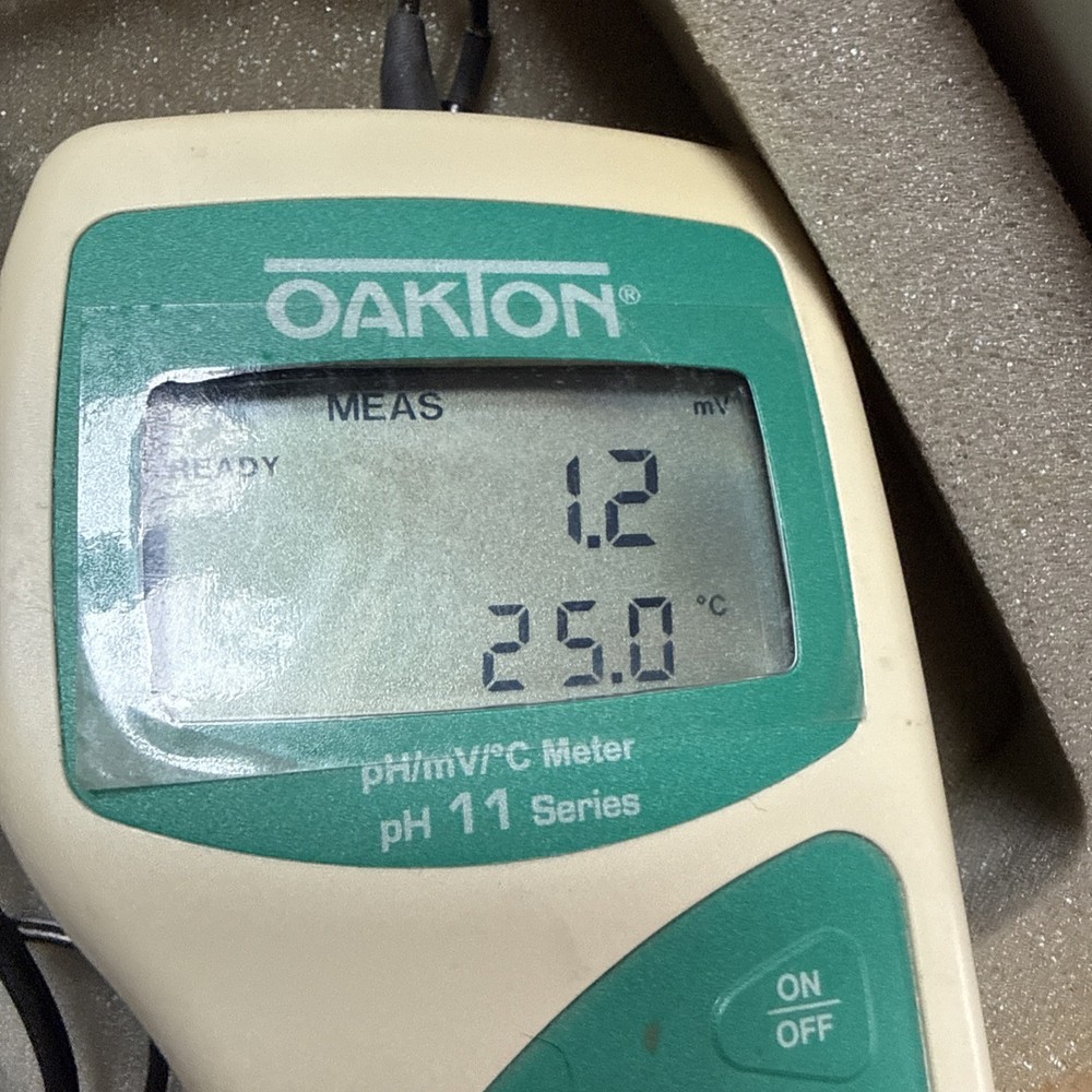 Oakton PH 11 Handheld Meter
