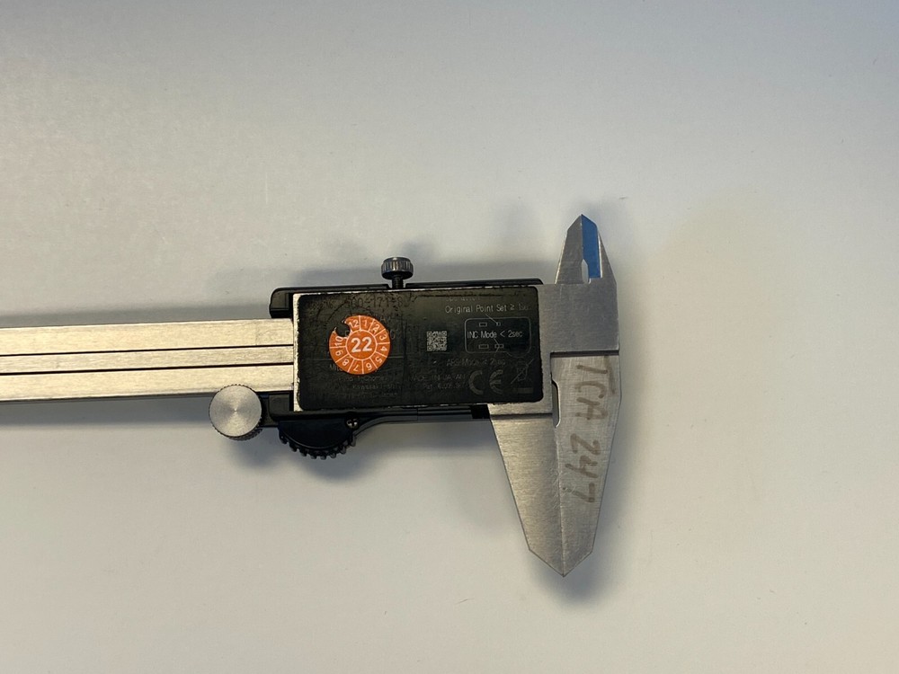 Mitutoyo Digital Caliper 6" (150mm)
