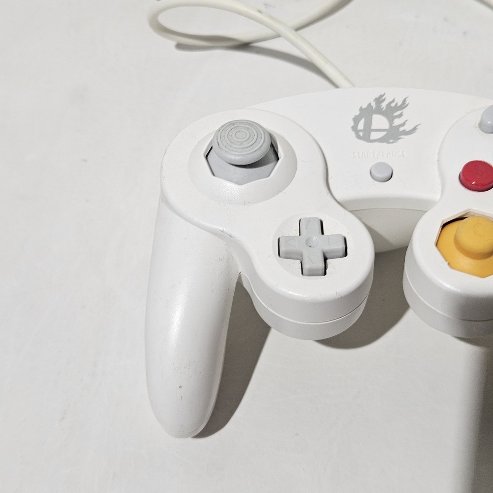 Nintendo Super Smash Bros White Classic Gamecube Controller Tested OEM