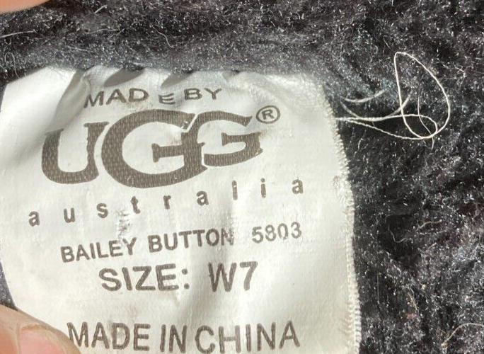UGG Bailey Button Suede Fur Winter Boot Womens Size 7 Black