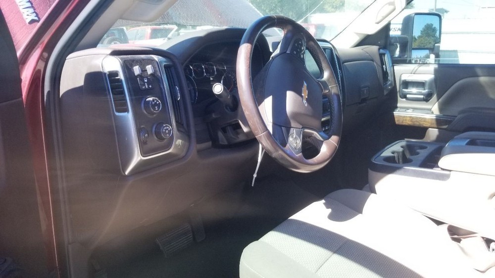 16 CHEVY SILVERADO 2500 HIGH MOUNTED STOP LIGHT