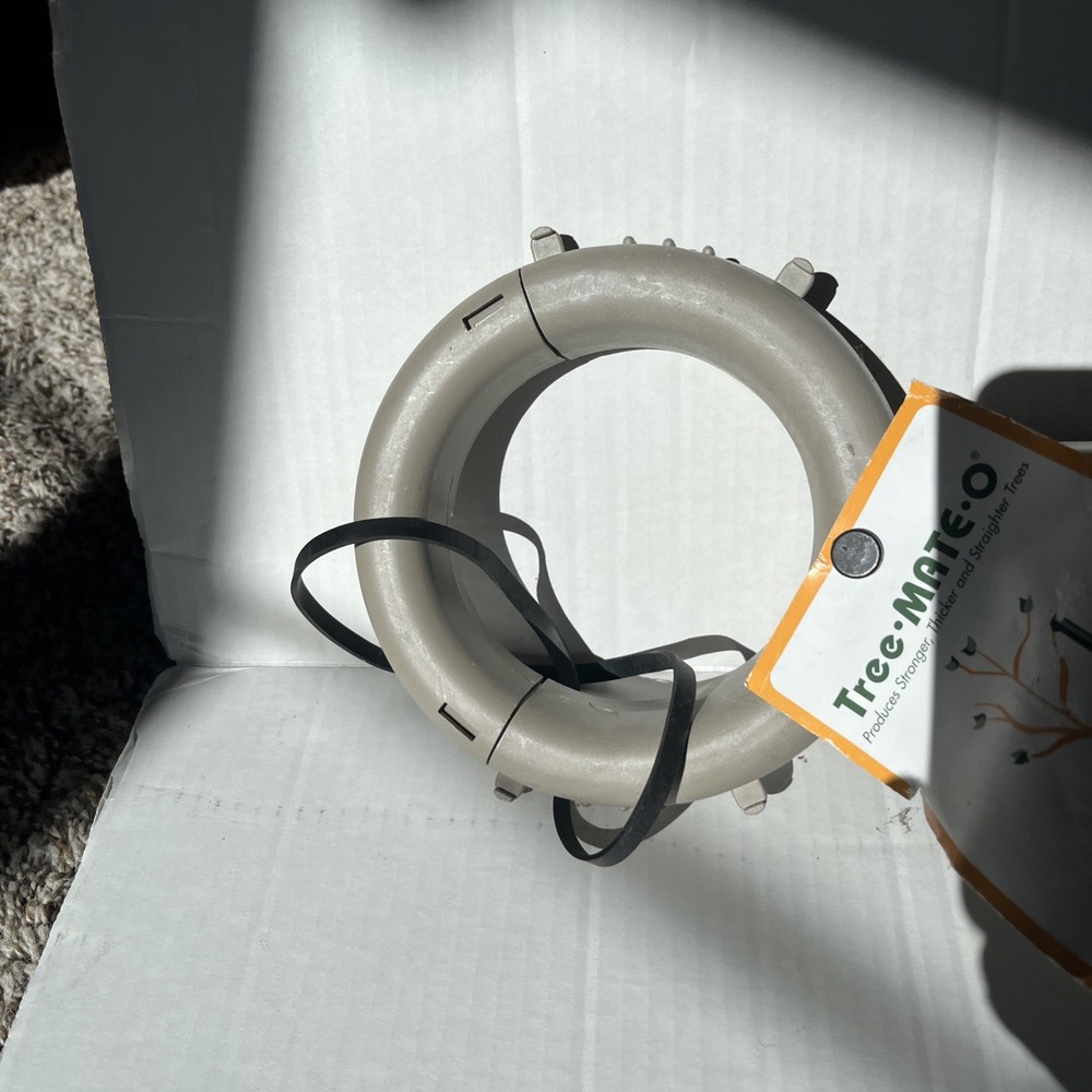 Tree Mate O, Tree Support System for Trees New With Tags