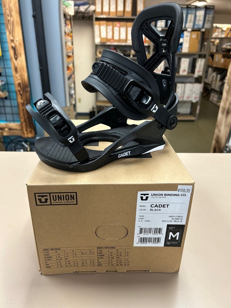 UNION CADET MEDIUM BLACK (24-25) BINDINGS *NEW IN BOX*