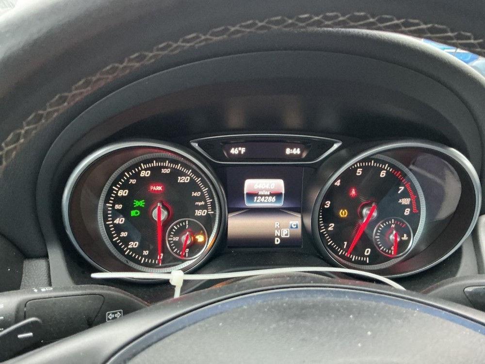 CLA250 2017 Glove Box 4934947
