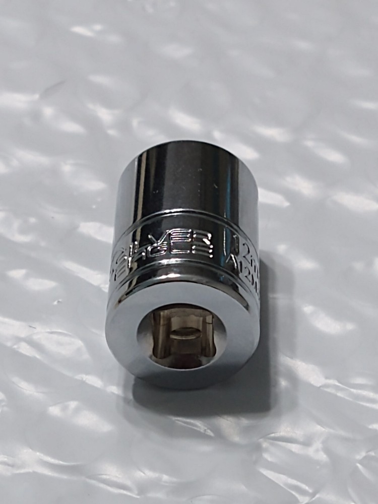 MATCO TOOLS "SILVER EAGLE" A12M6SE, 1/4" DRIVE, 12MM. SOCKET, SHALLOW, 6 POINT.