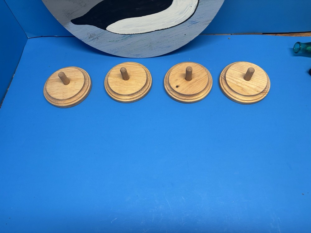 4 - Circle Style Game/ Duck Call Stands D15