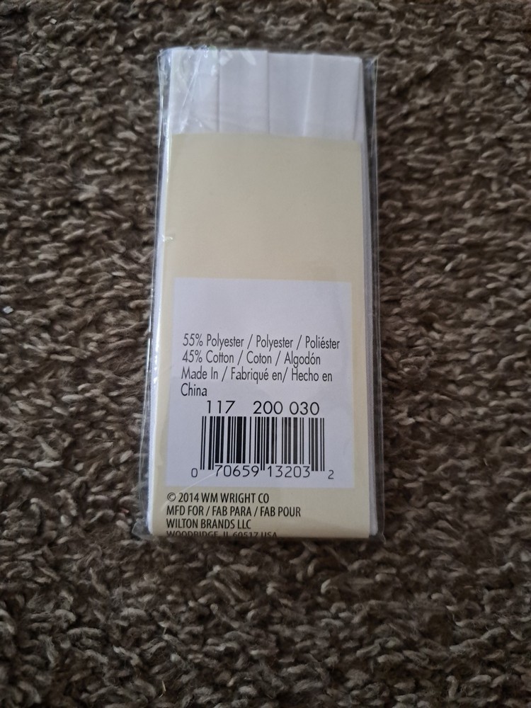 Single fold bias tape, 4 Yards White