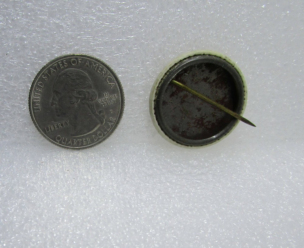 Vintage Member Button Pin