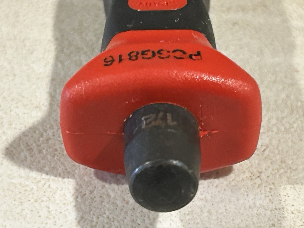 NOS. Snap-on Tools Soft Grip 1/2" Flat Edge Chisel PCSG816R RED