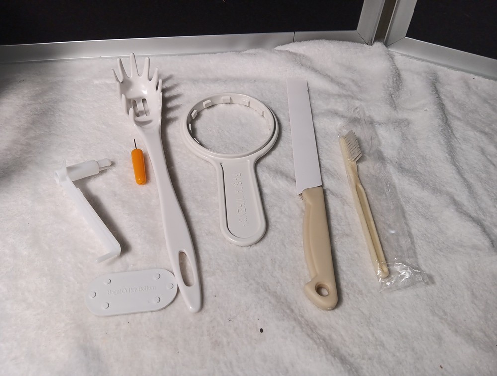 Popeil's Automatic Pasta Maker Machine Model P400 With 12 Dies #1